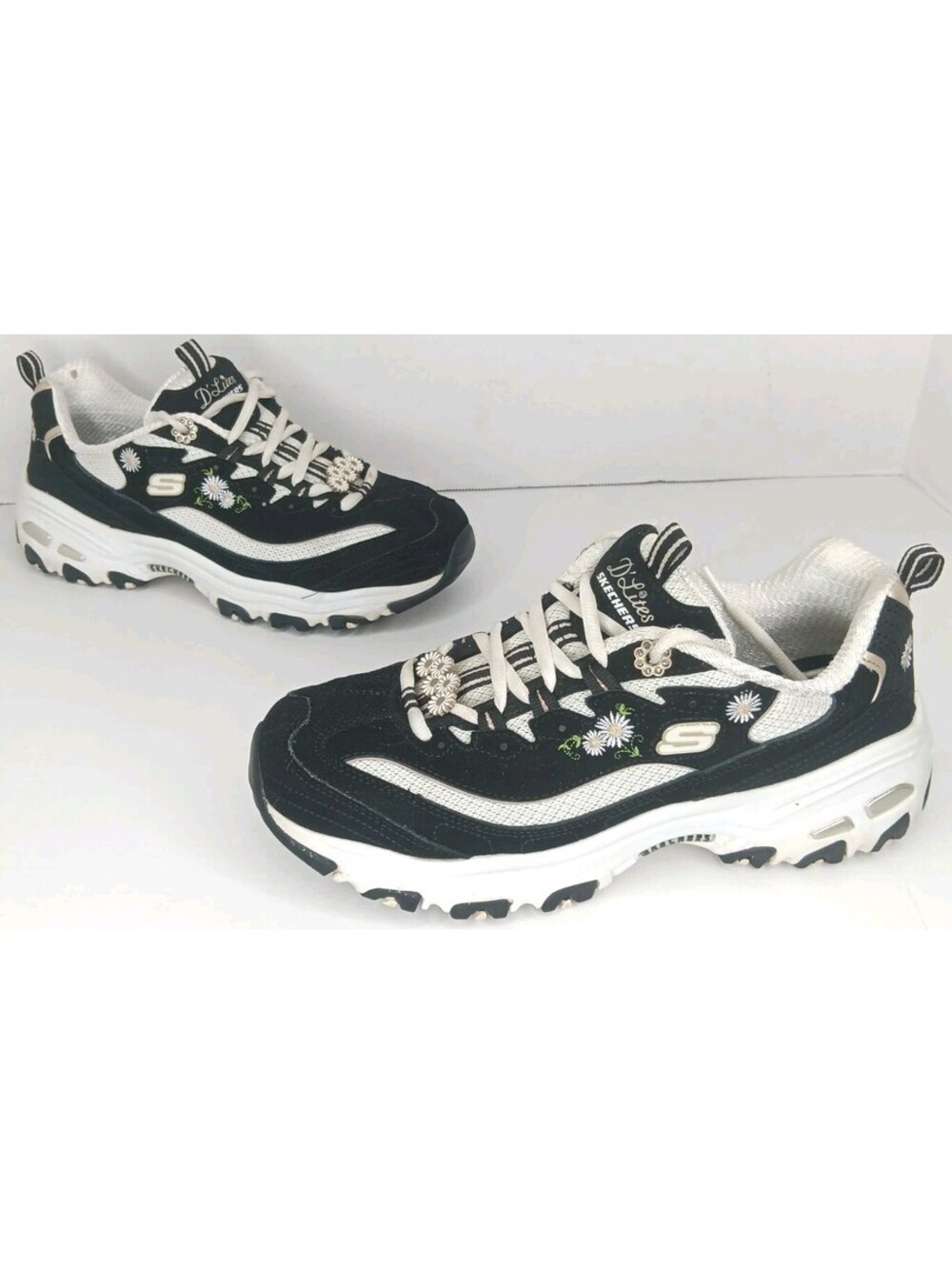 SKECHERS D'Lites Womens Black w/ Multi Floral Lace Inserts Size 8 Shoes #149638